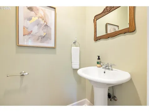 4310 SE 52nd Avenue Portland OR 97206