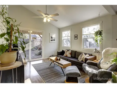 4310 SE 52nd Avenue Portland OR 97206