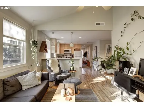 4310 SE 52nd Avenue Portland OR 97206