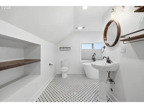 4811 SE 60th Avenue Portland OR 97206