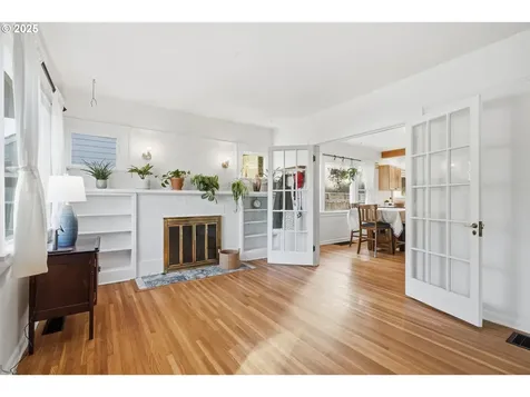 4811 SE 60th Avenue Portland OR 97206