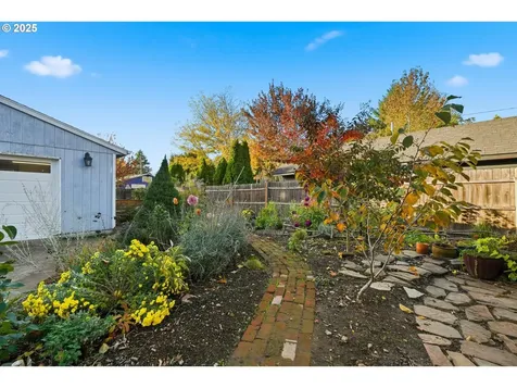 4811 SE 60th Avenue Portland OR 97206