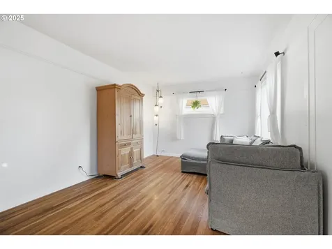 4811 SE 60th Avenue Portland OR 97206