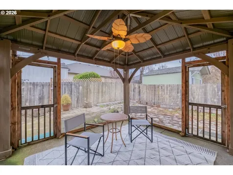 338 NW Foxglove Street Dallas OR 97338