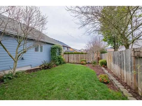 338 NW Foxglove Street Dallas OR 97338