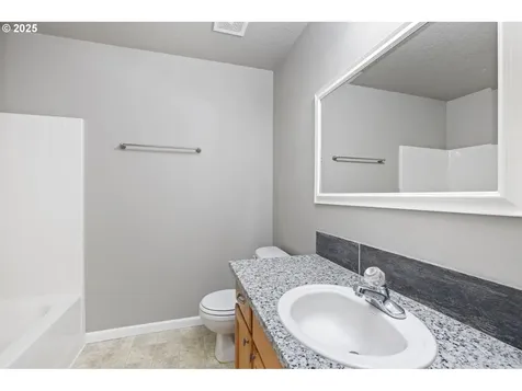 3215 SE Robin Circle Hillsboro OR 97123