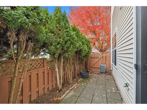 3215 SE Robin Circle Hillsboro OR 97123