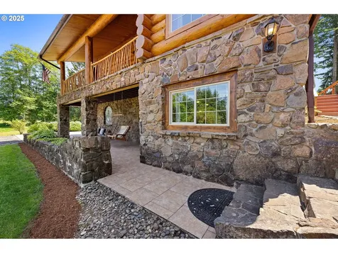 93011 Labeck Road Astoria OR 97103