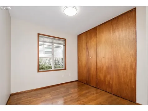 5512 SE Bush Street Portland OR 97206