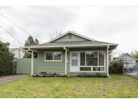 5512 SE Bush Street Portland OR 97206