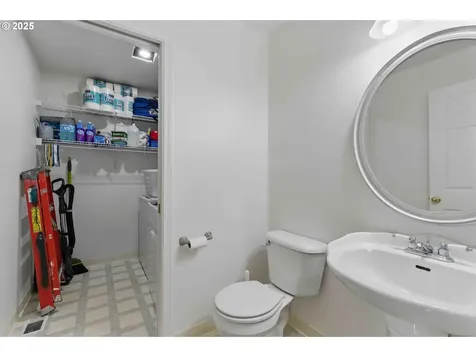 1155 NW 7th Avenue Camas WA 98607