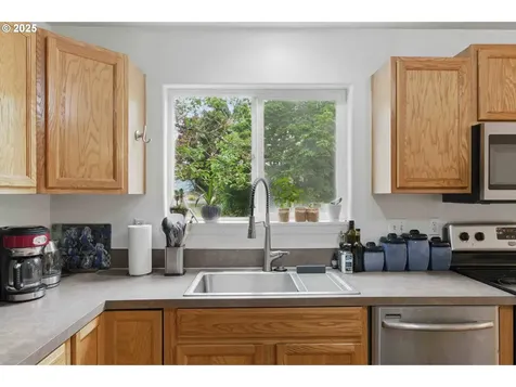 1155 NW 7th Avenue Camas WA 98607