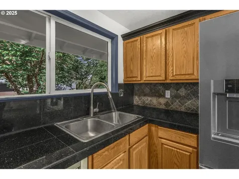 2220 SW Townsend Court Troutdale OR 97060