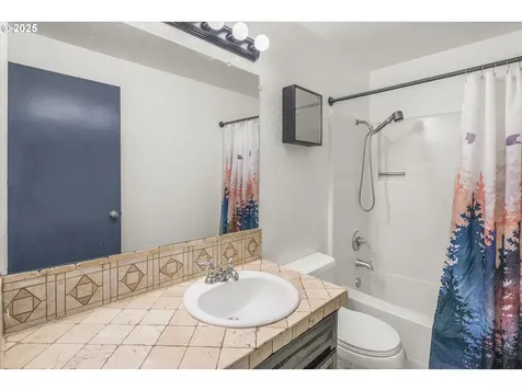 2220 SW Townsend Court Troutdale OR 97060