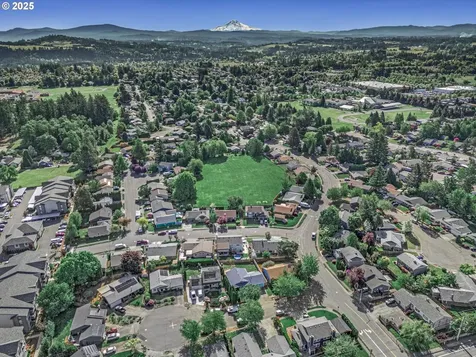 2220 SW Townsend Court Troutdale OR 97060