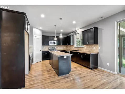 203 N 40th Avenue Ridgefield WA 98642