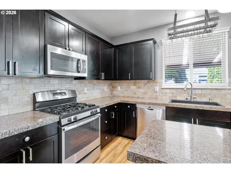 203 N 40th Avenue Ridgefield WA 98642