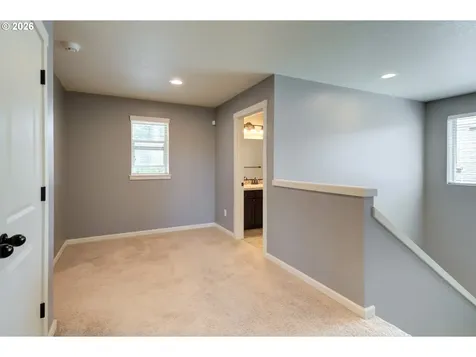 203 N 40th Avenue Ridgefield WA 98642