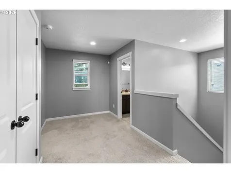203 N 40th Avenue Ridgefield WA 98642
