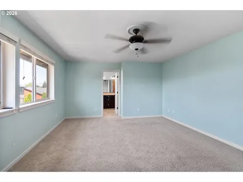 203 N 40th Avenue Ridgefield WA 98642
