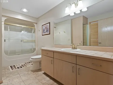 3300 NE 164th Street Ridgefield WA 98642