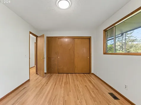 10336 NE Russell Court Portland OR 97220