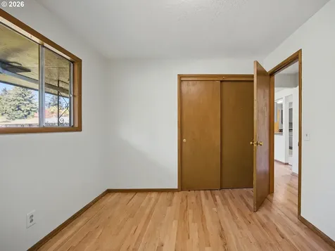 10336 NE Russell Court Portland OR 97220
