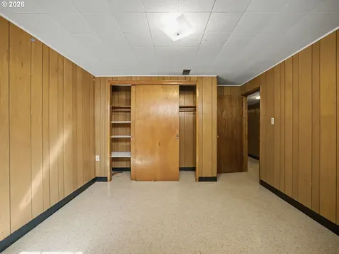 10336 NE Russell Court Portland OR 97220