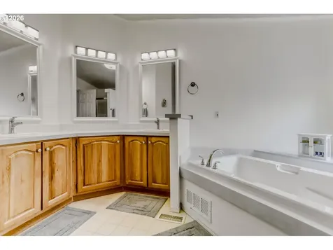 32460 SE Valentine Lane Eagle Creek OR 97022