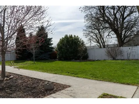 445 NE Seventh Street Irrigon OR 97844