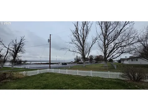 445 NE Seventh Street Irrigon OR 97844