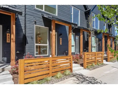 813 N Failing Street Portland OR 97227