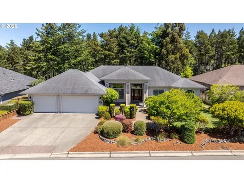 2225 Hayes Street North Bend OR 97459