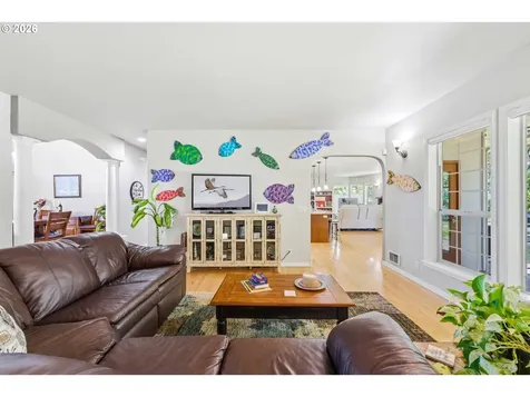 2225 Hayes Street North Bend OR 97459