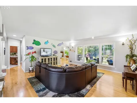 2225 Hayes Street North Bend OR 97459