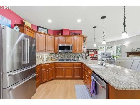 2225 Hayes Street North Bend OR 97459