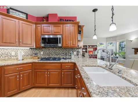 2225 Hayes Street North Bend OR 97459