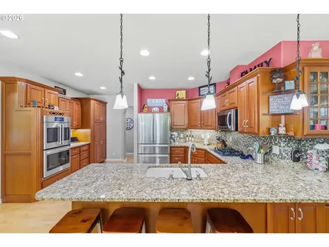 2225 Hayes Street North Bend OR 97459