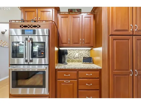 2225 Hayes Street North Bend OR 97459
