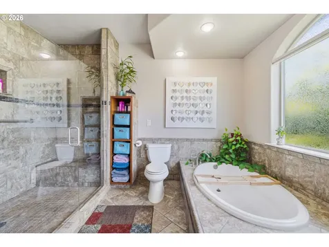 2225 Hayes Street North Bend OR 97459