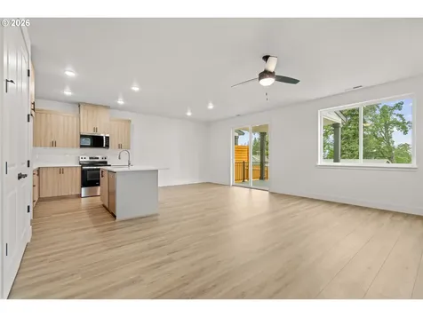 16105 Barlow Trail Lane Oregon City OR 97045