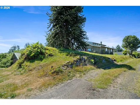 6405 Spring Street Cloverdale OR 97112