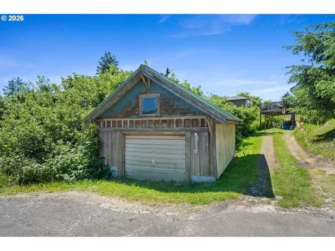 6405 Spring Street Cloverdale OR 97112