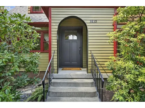 3835 NE 15th Avenue Portland OR 97212