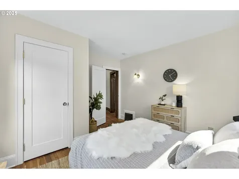 3835 NE 15th Avenue Portland OR 97212