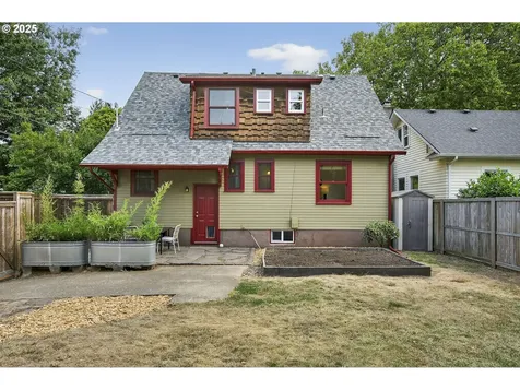3835 NE 15th Avenue Portland OR 97212