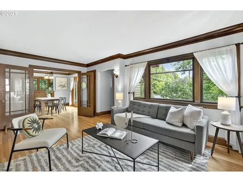 3835 NE 15th Avenue Portland OR 97212