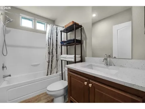 91474 Railroad Road Warrenton OR 97146
