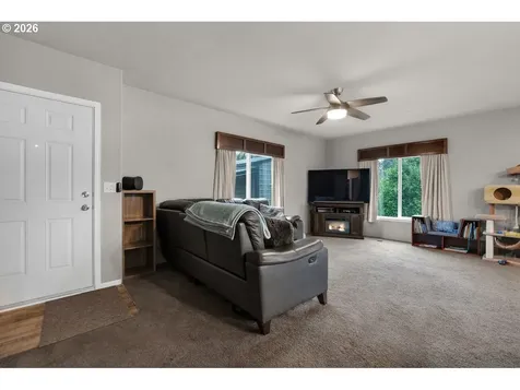 91474 Railroad Road Warrenton OR 97146
