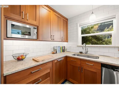 6526 N Michigan Avenue Portland OR 97217